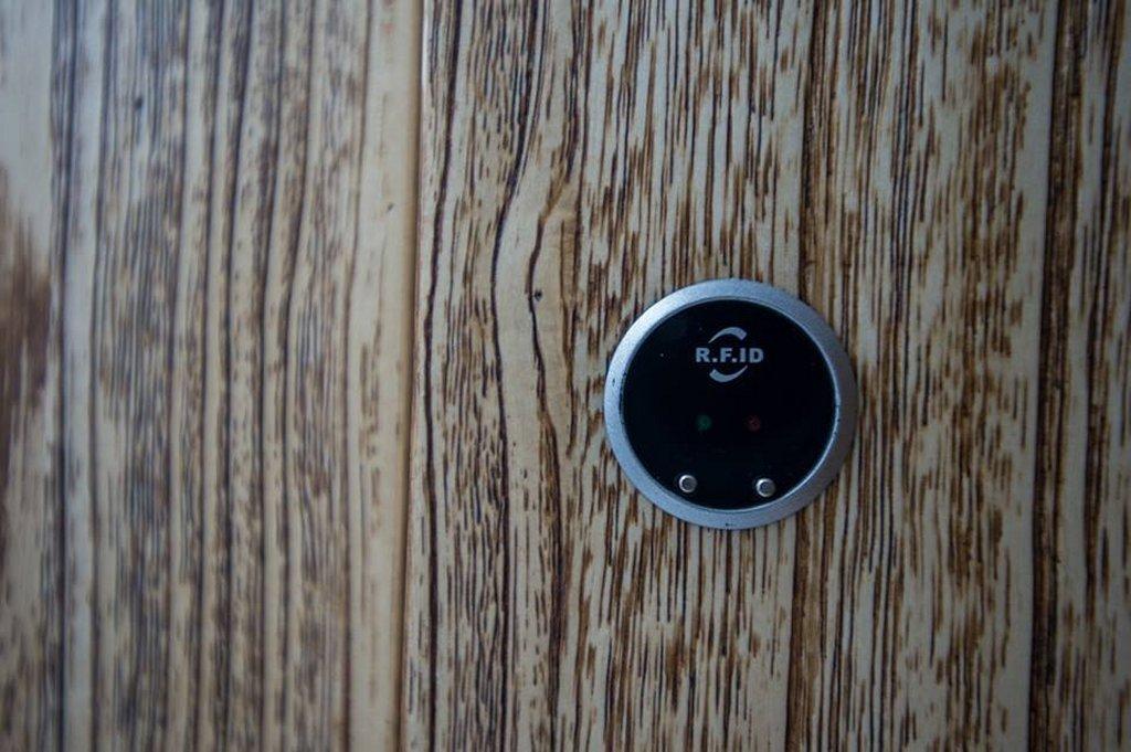RFID智慧型電子式感應置物櫃鎖 RFID智慧型電子式感應置物櫃鎖